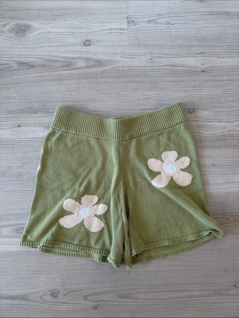 Blue Blush Knit Olive Green Flower Shorts
